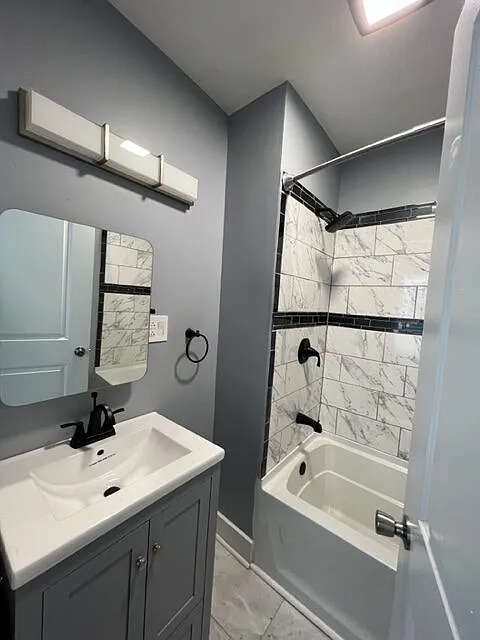 Building Photo - 216 Bassett St #1