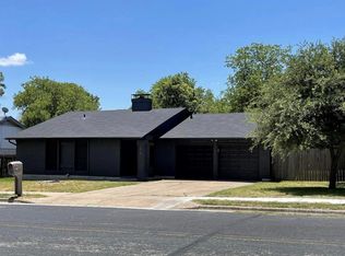 909 Cripple Creek Dr, Austin, TX 78758