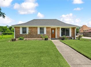 8009 Wales St, New Orleans, LA 70126