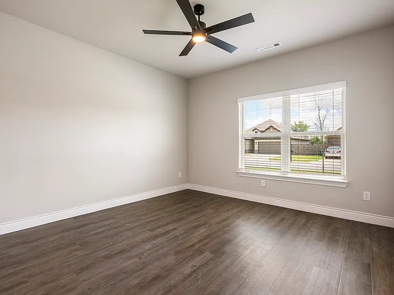 1020 Pebble Pass — Photo 16