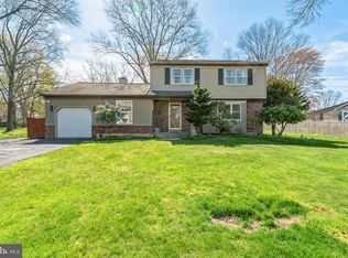 104 Sioux Rd, Doylestown, PA 18901