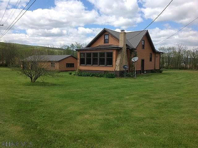1st image of 608 Harrieta Ln