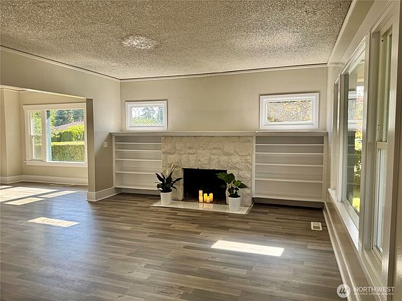 3rd image of 605 118th Street S