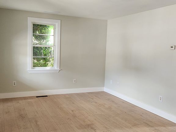 4th image of 87 Main St #87