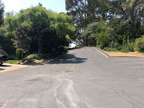 4th image of 20 Parkridge Ct