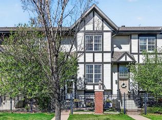 312 New Brighton Vlg SE, Calgary, AB T2Z 0T6
