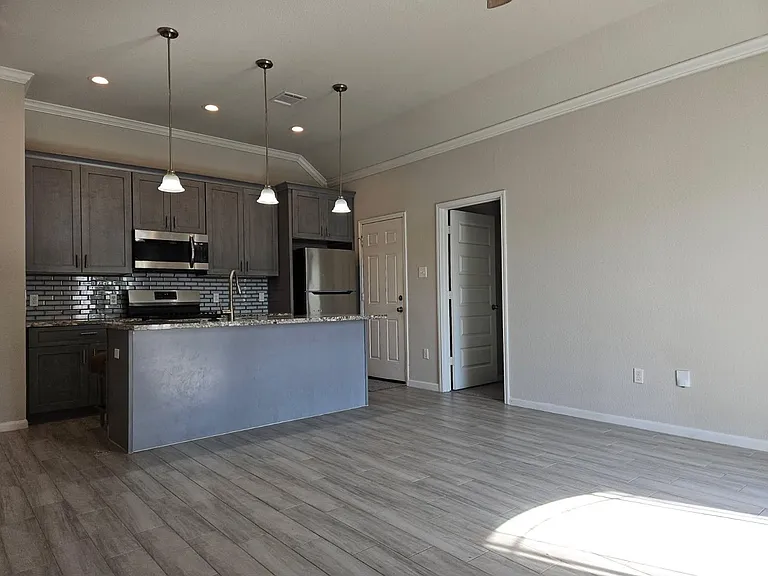4801 Wenda St #B — Photo 7