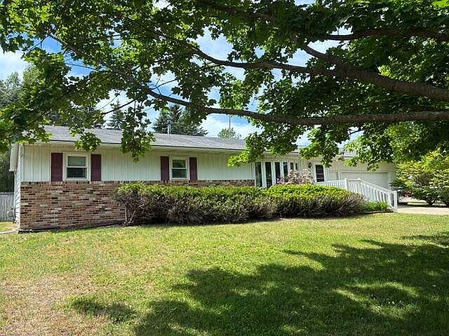 1st image of 504 Mecosta Ave