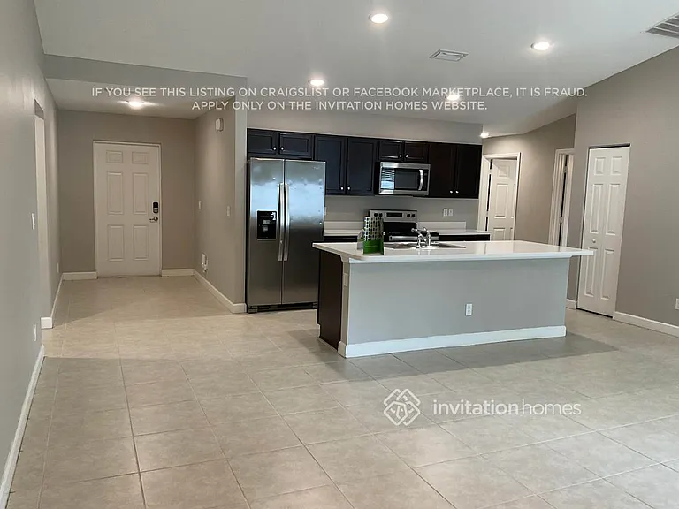 719 Merrimac St SE — Photo 4