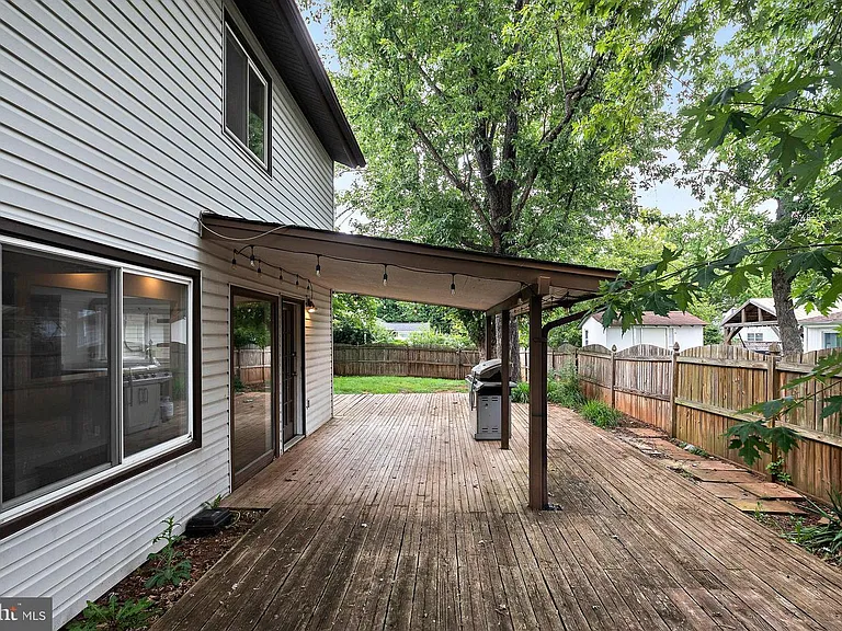 511 Avondale Dr — Photo 59