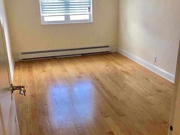 3rd image of 34-21 24th St #1