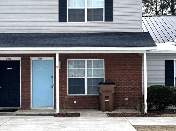 2084 Brandymill Ln, Jacksonville, NC 28546