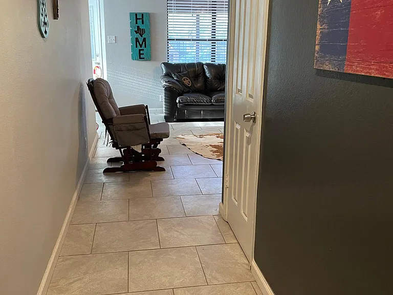 1364 Fox Hollow St — Photo 9