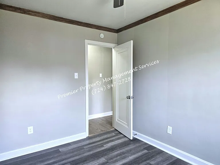 1425 Barclay Hill Rd — Photo 5