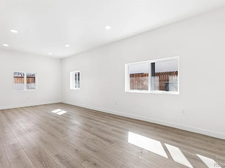 2280 S Decatur St — Photo 4