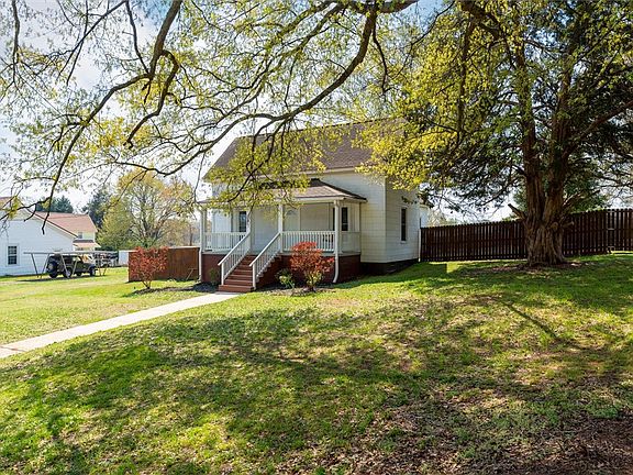 2nd image of 3 Wardlaw St