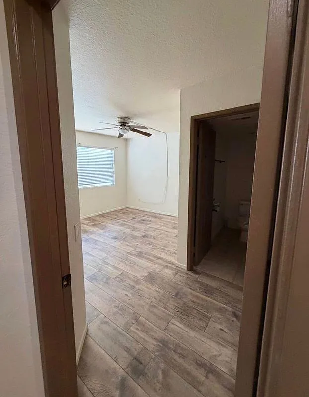 2 bed, 2.0 bath, 960 sqft, $2,000 — Photo 3