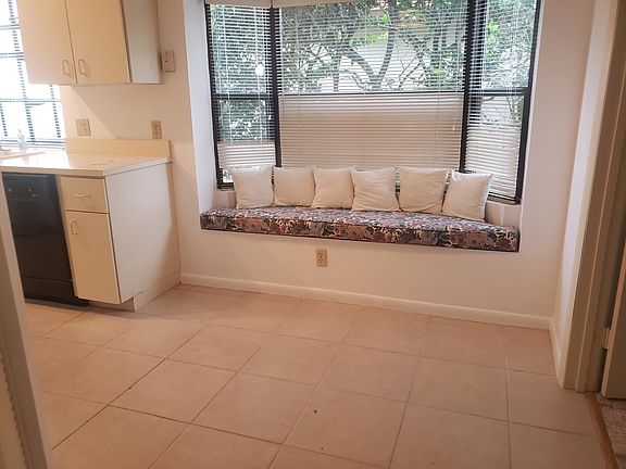 4th image of 6068 Bay Isles Dr