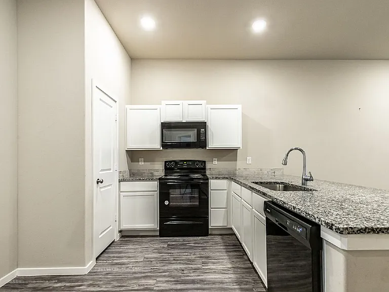 1901 Langford Ave #B — Photo 13