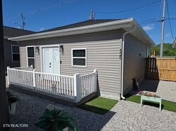 325 7th St, Rocky Top, TN 37769