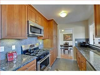 5th image of 948 S Norfolk St
