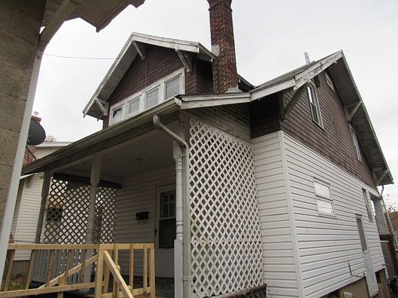 3rd image of 403 Ontario St
