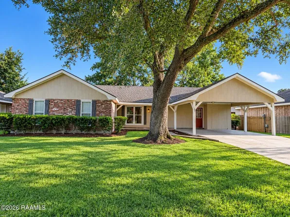 136 Bramber Dr, Lafayette, LA 70508