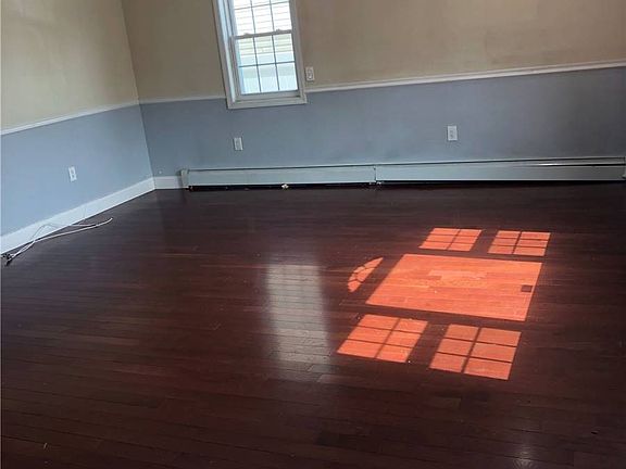 3rd image of 14457 175th St