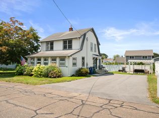 33 Billow Rd, Old Lyme, CT 06371