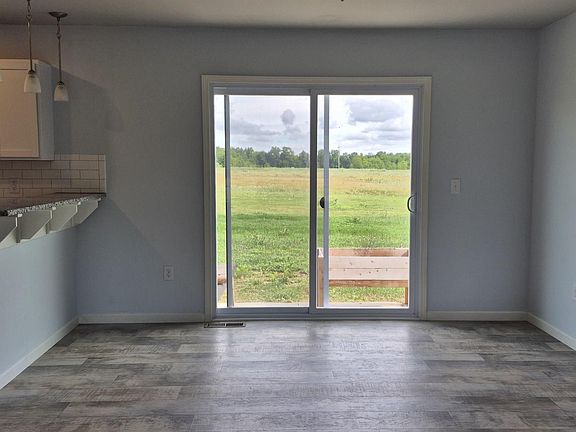 4th image of 3284 Sutton Rd