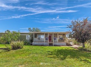 904 W 2nd St, Nooksack, WA 98276