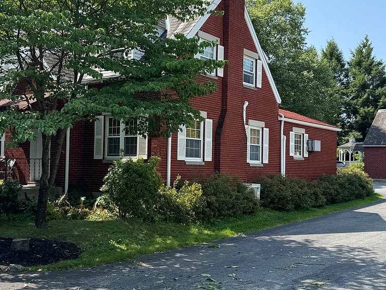 716 Fishburn Rd — Photo 2