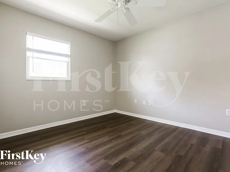 1138 Presque Isle Dr — Photo 9