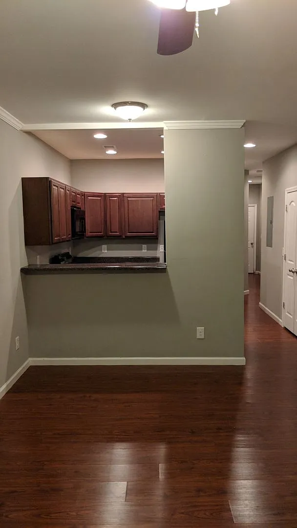 West Street Condominium — Photo 2