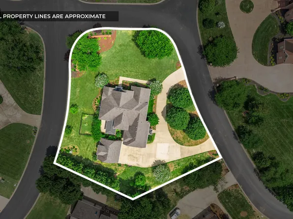 412 Treemont Dr, Clarksville, TN 37043