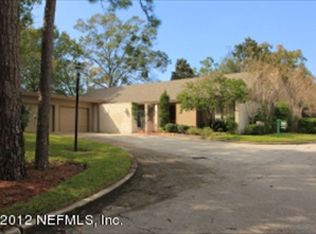10027 Leisure Ln N, Jacksonville, FL 32256