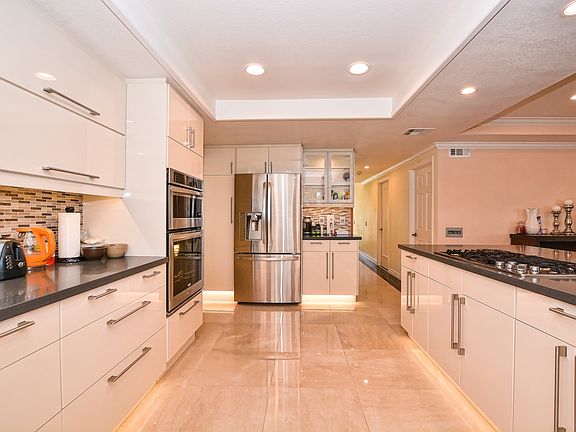3rd image of 1575 Ashwood Ct