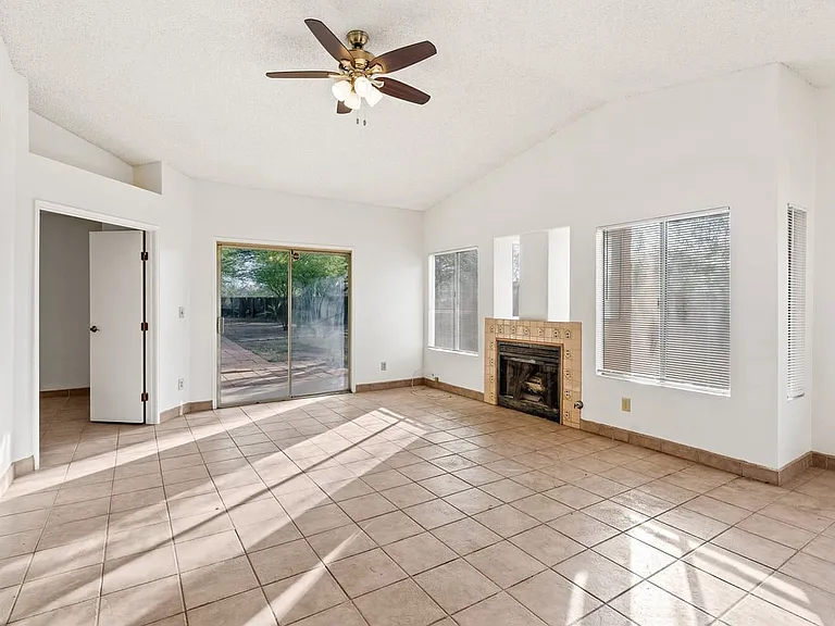 7221 S Camino Alegre — Photo 11