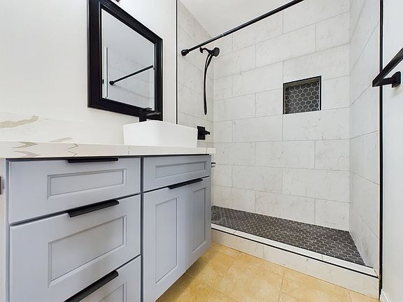3rd image of 91-1050 Mikohu St APT 10D