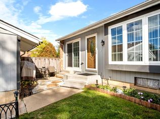 303 Birchwood Ln, Bloomingdale, IL 60108