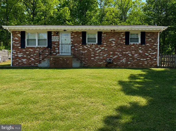 7127 Barry Rd, Alexandria, VA 22315