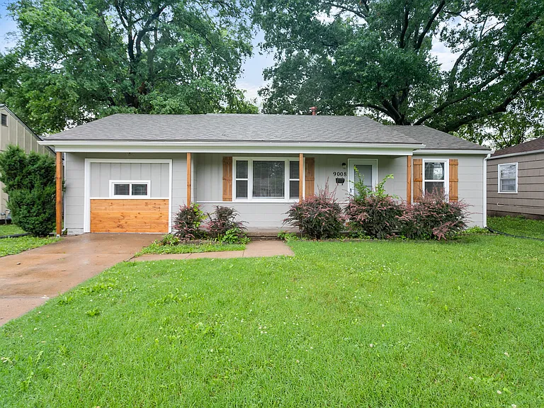 9008 E Gregory Blvd — Photo 20