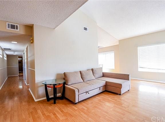 5th image of 1010 Golden Springs Dr Unit G