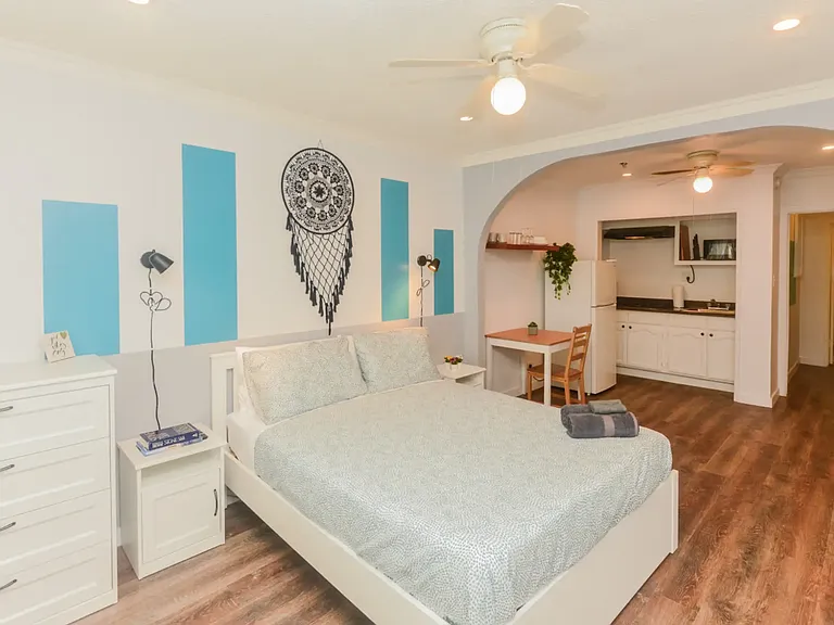 2042 S Corning St #C1 — Photo 4