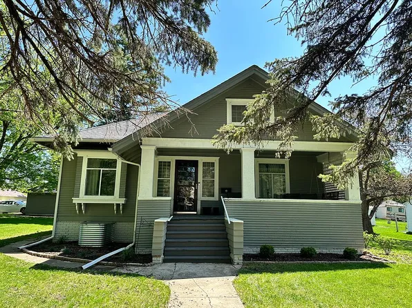 601 S Sherman St, Wausa, NE 68786