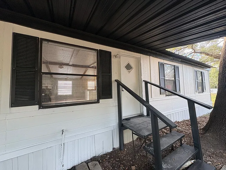 11640 County Road 579 — Photo 2