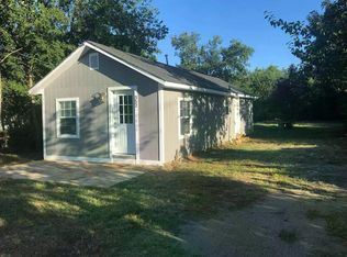 352 E Archer St, Jacksboro, TX 76458