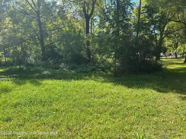 514 Sherwood Rd, Meshoppen, PA 18630