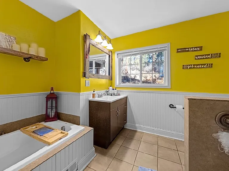 700 Blue Ridge Dr — Photo 14