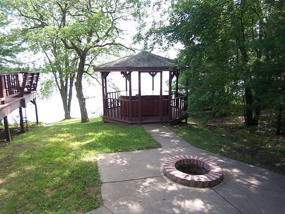 4th image of W7081 Oakwood Dr